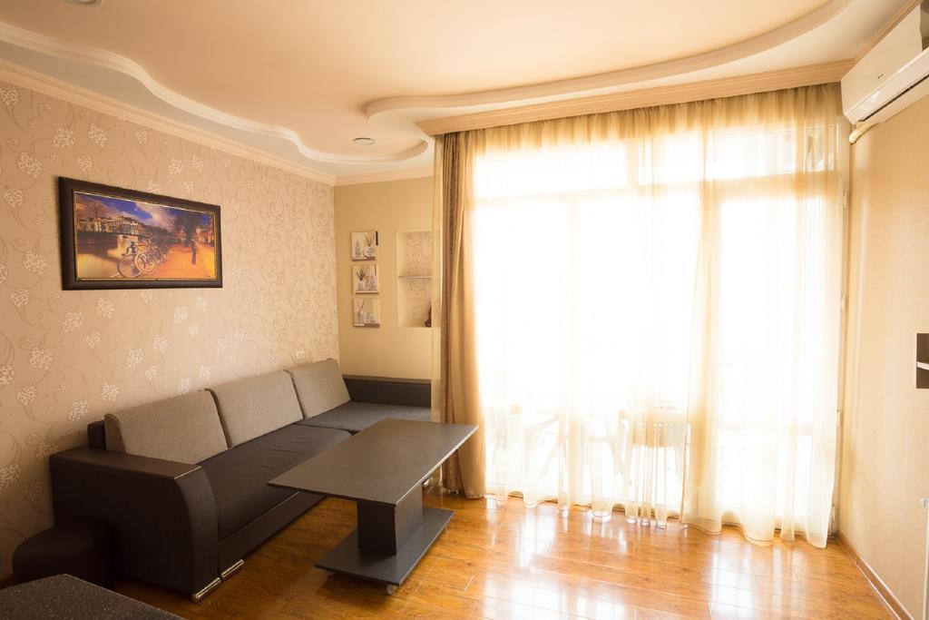 Apartment Квартира У Старого Бульвара *
