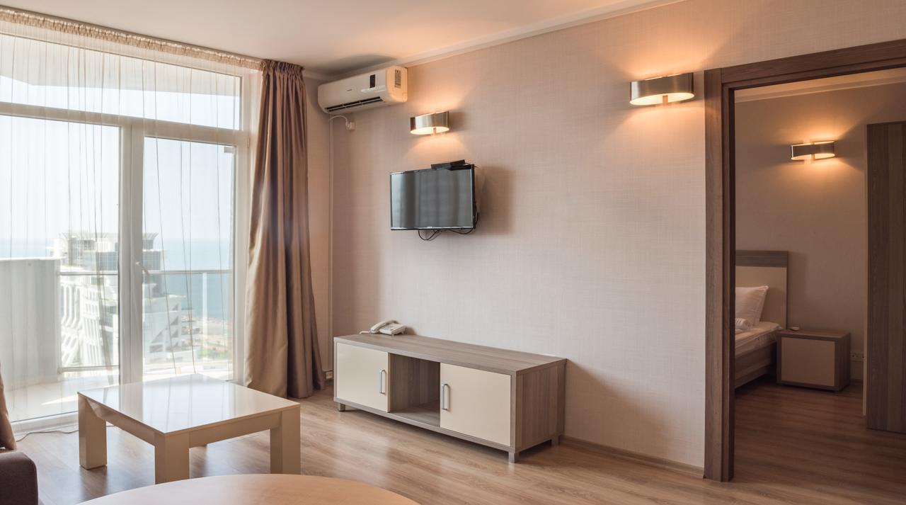 Silk Road Batumi Aparthotel 3*